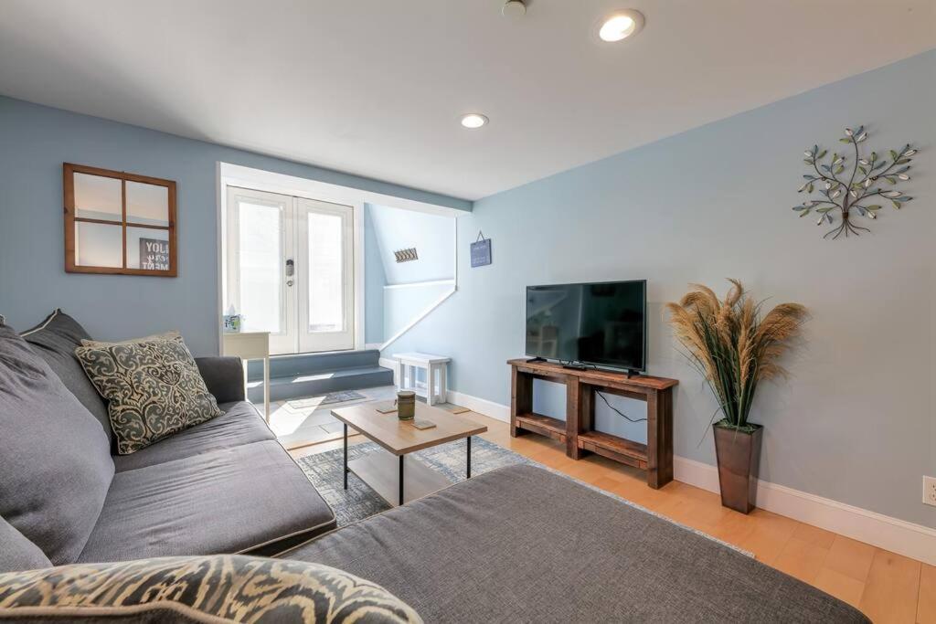 2Br Apt W/ 3 Min Walk To Downtown Swh - Low Tide Southwest Harbor Exterior photo